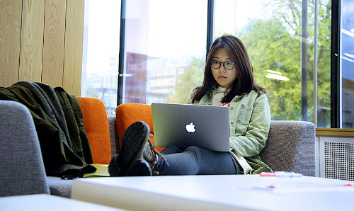 girl on laptop